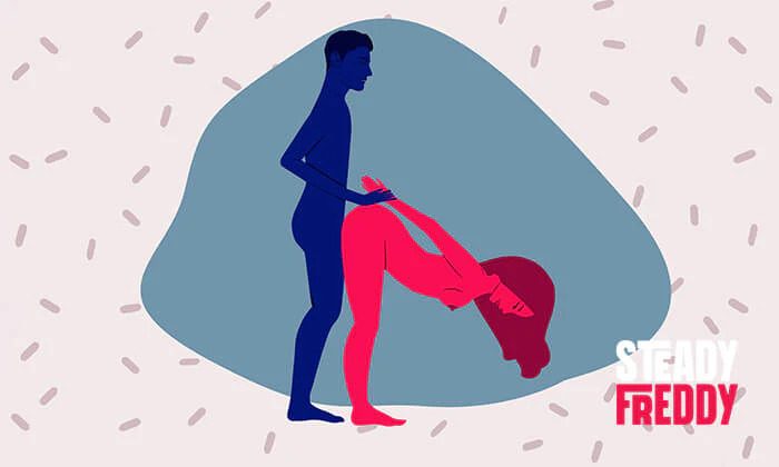 Влюбленные выбирают оптимальную поверхность для комфортного догги-стайла