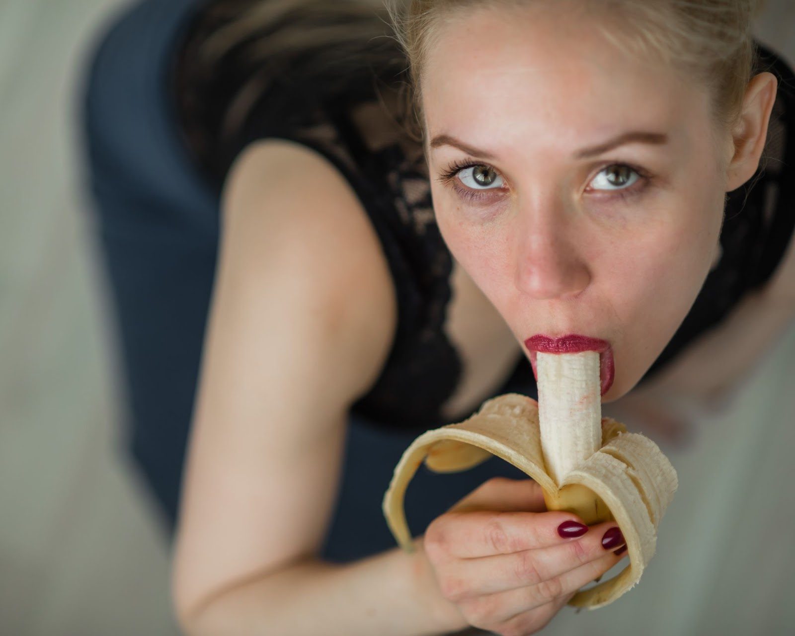 Техника правильного положения головы и шеи при оральном сексе