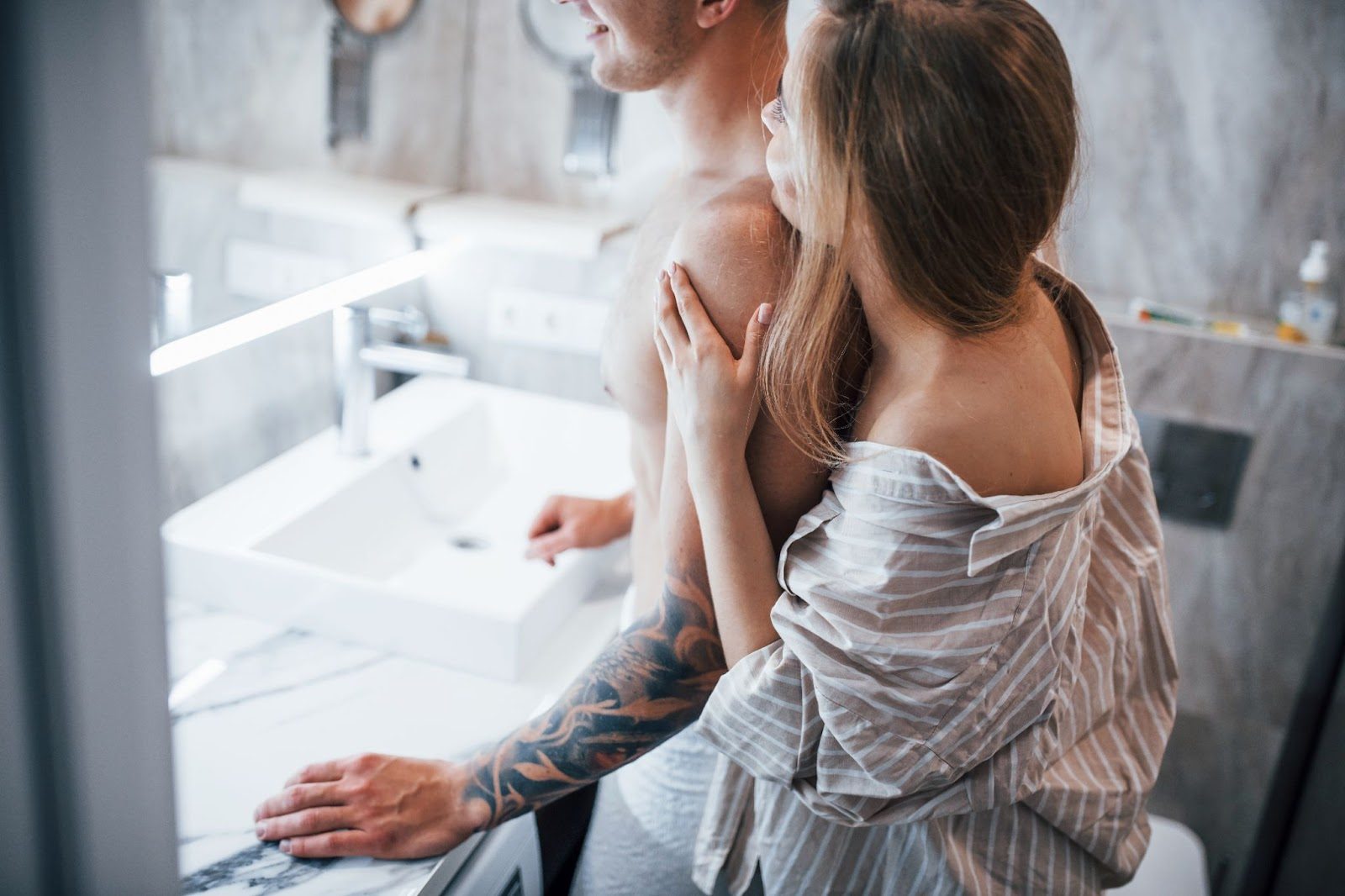 Совместное принятие душа как часть гигиенической подготовки к близости