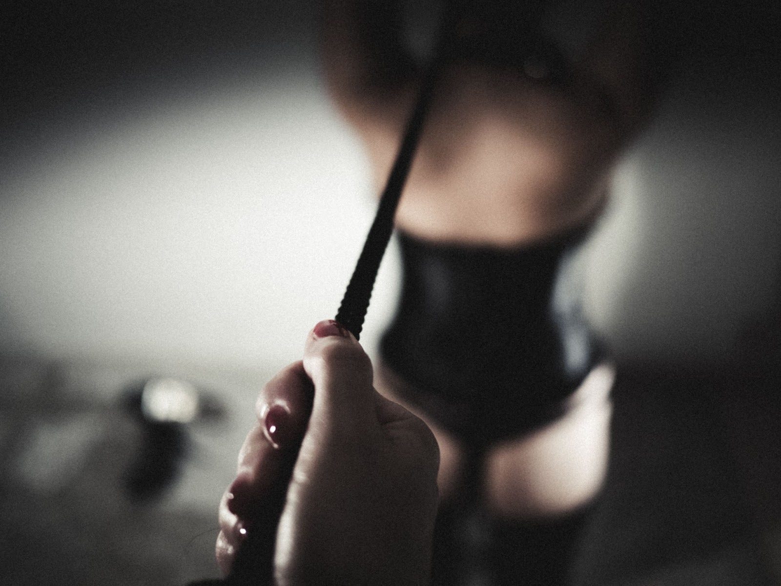 Фетиш-показ с демонстрацией атрибутов для БДСМ-практик