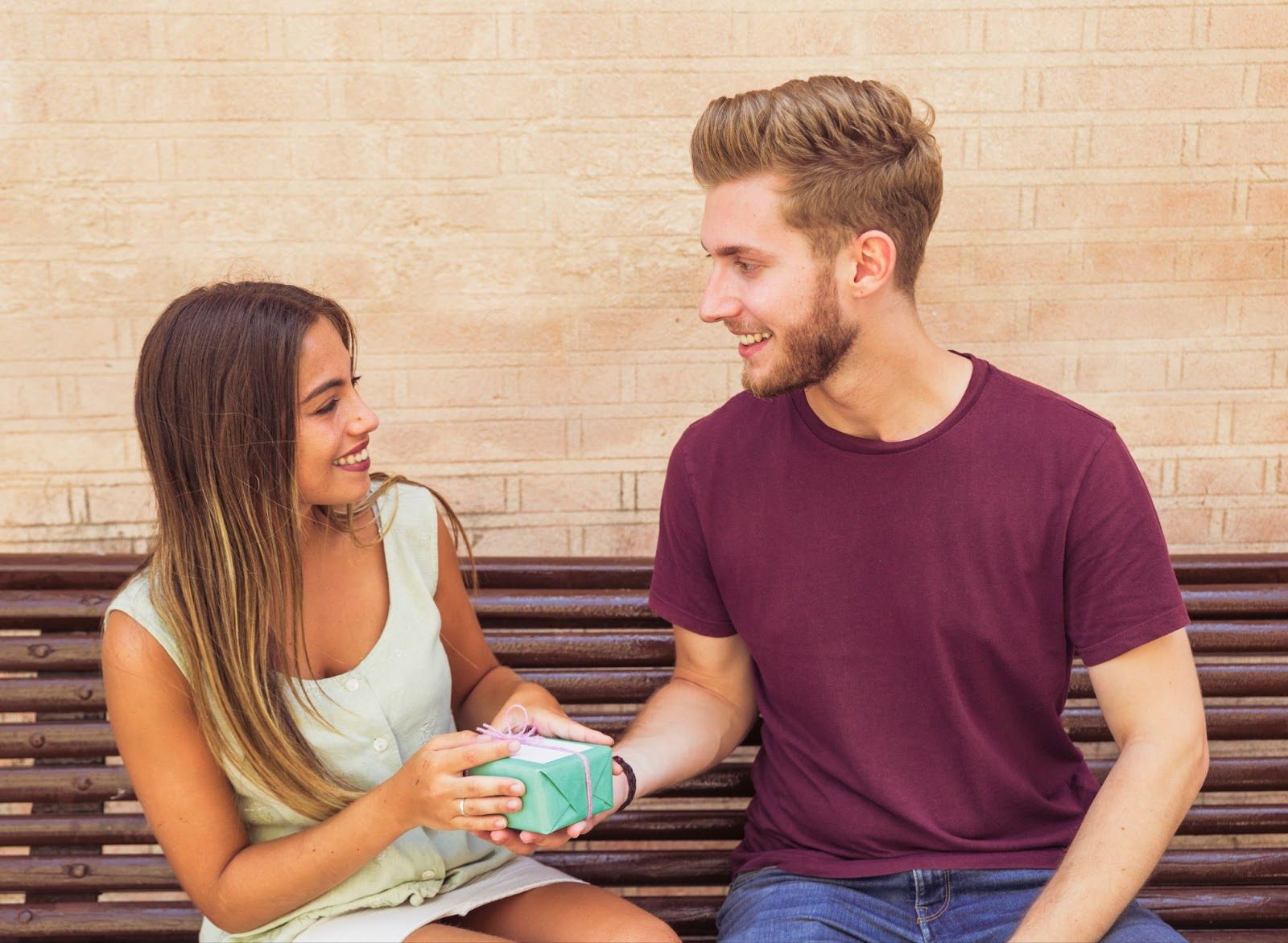 Эмоциональная дистанция между друзьями в отношениях