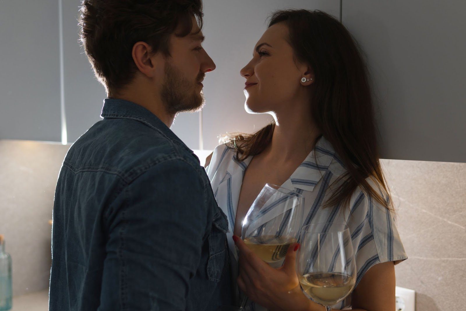 Пара в процессе откровенного обсуждения своих желаний и фантазий