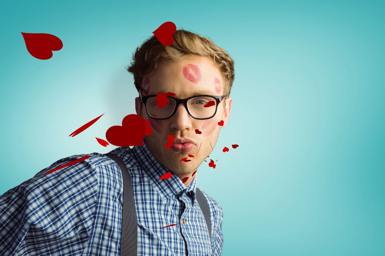 Мужчина с уверенной улыбкой и букетом цветов — возвращение после игнора

