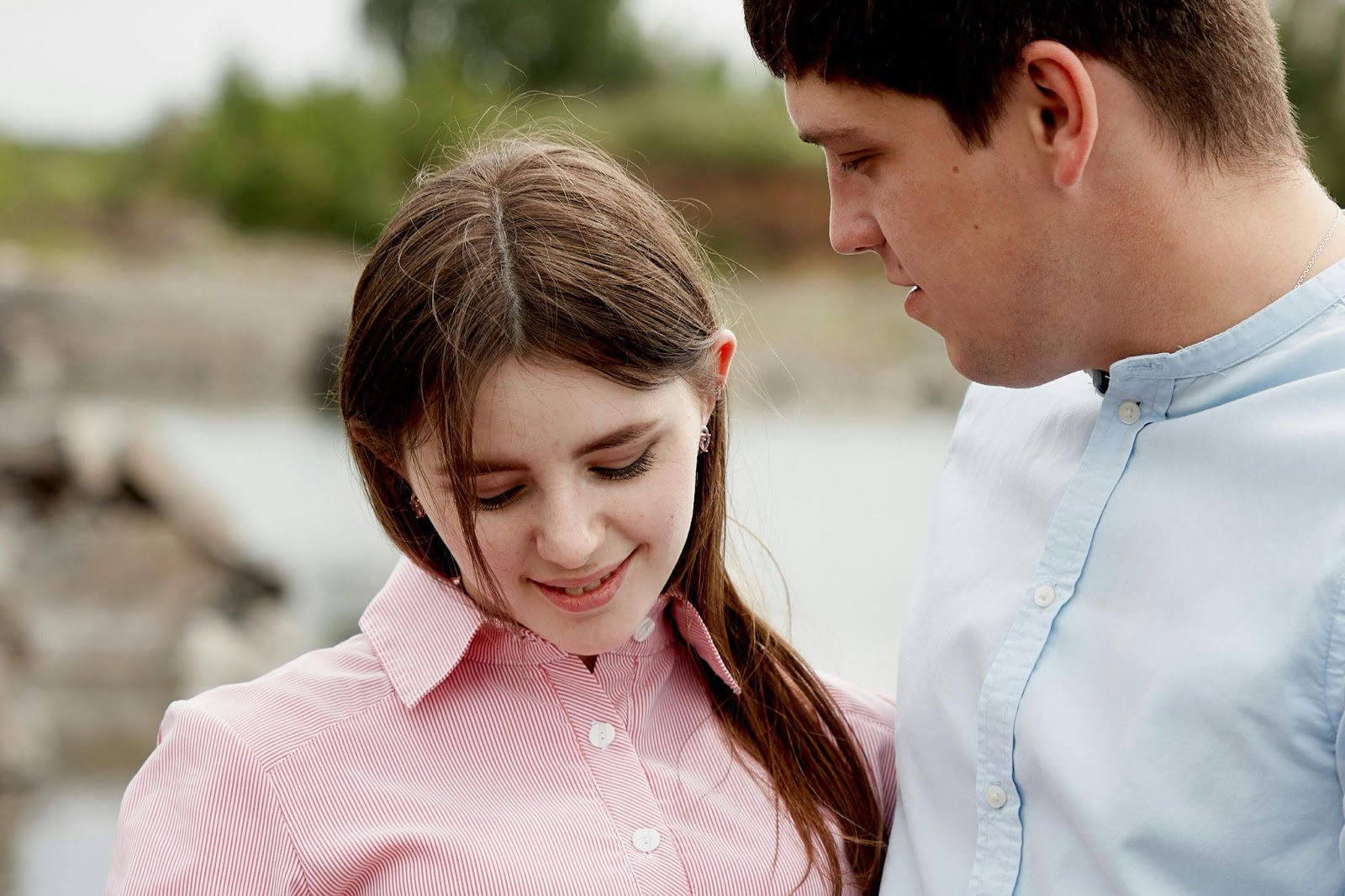 парень и девушка на свидании