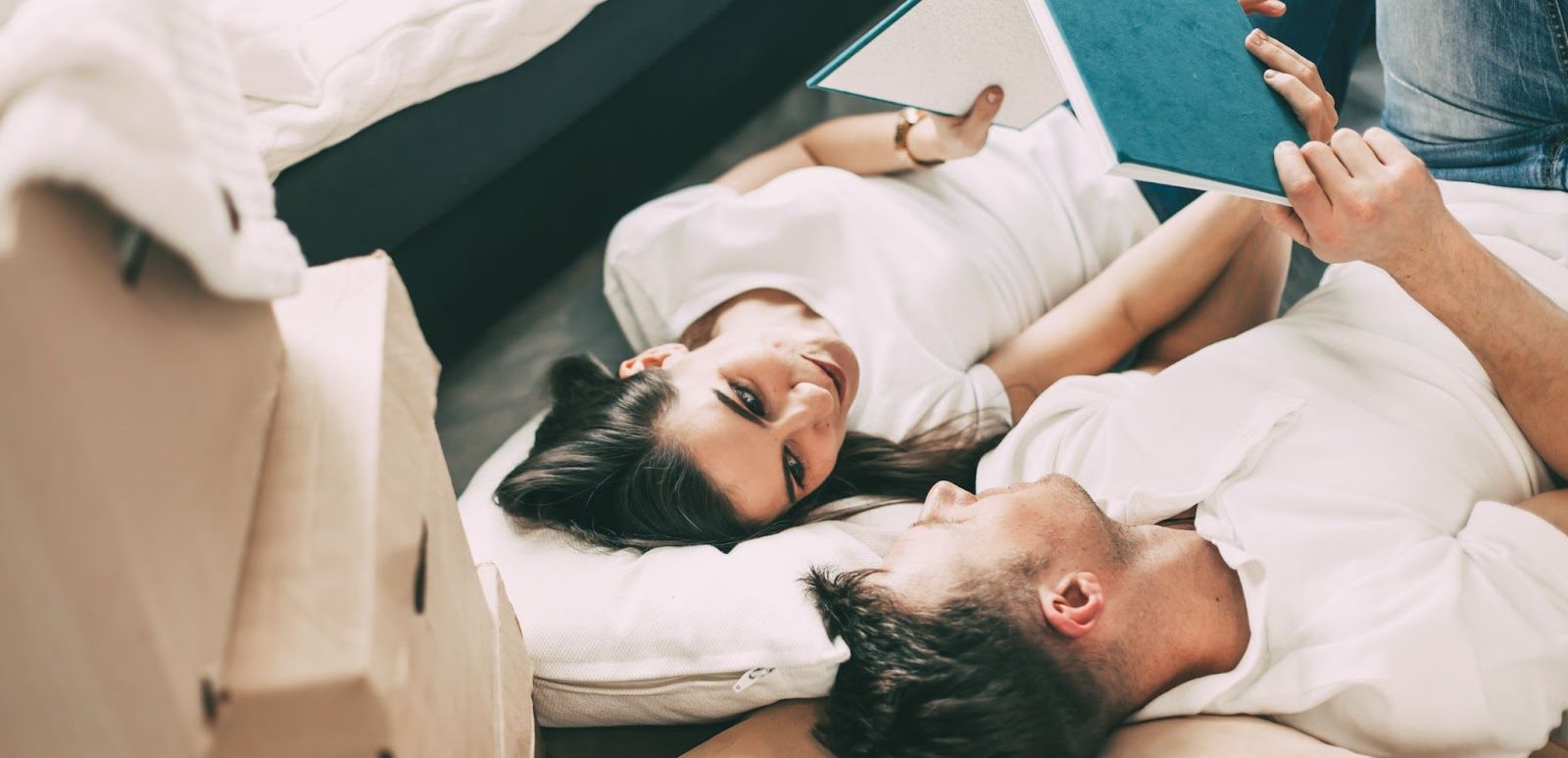 Чем заняться вдвоём — 50+ идей для пары дома, на улице и в плохую погоду