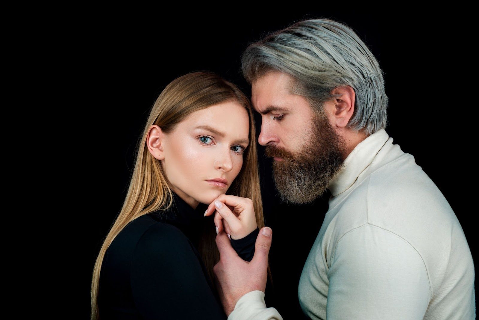 парень и девушка на свидании