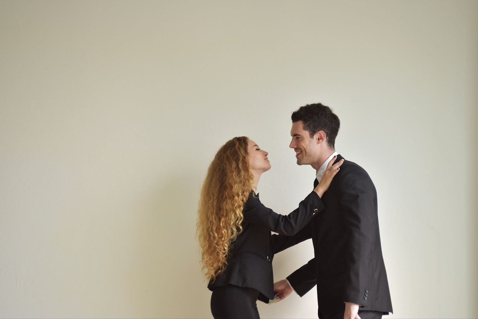 парень и девушка на свидании