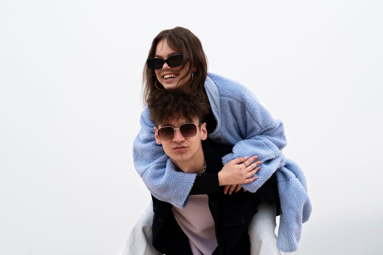 парень и девушка в платонических отношениях