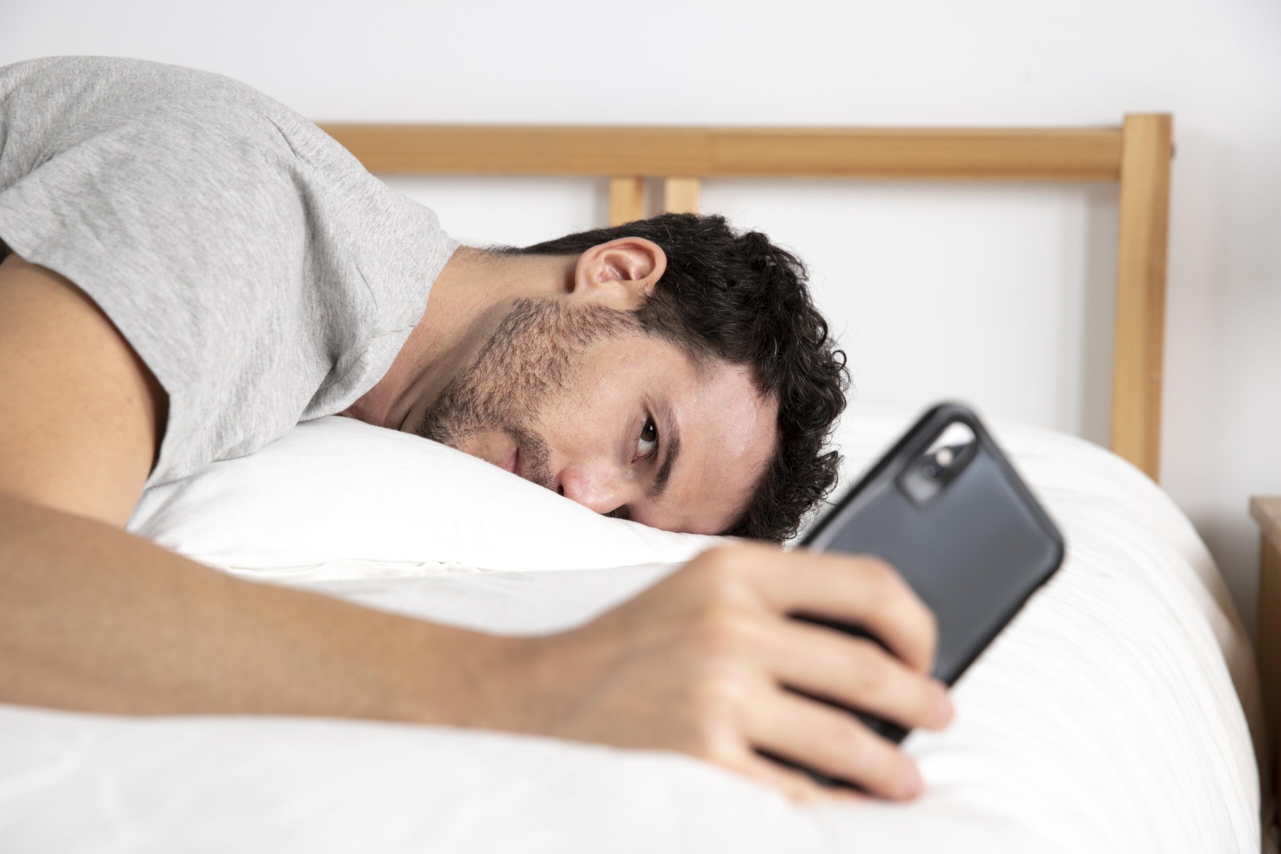 Почему меня тошнит перед свиданиями и я постоянно сбегаю?