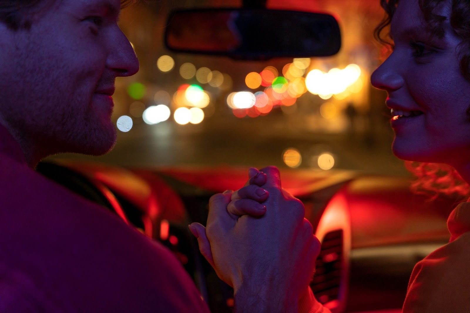 Интимная близость в автомобиле приватность