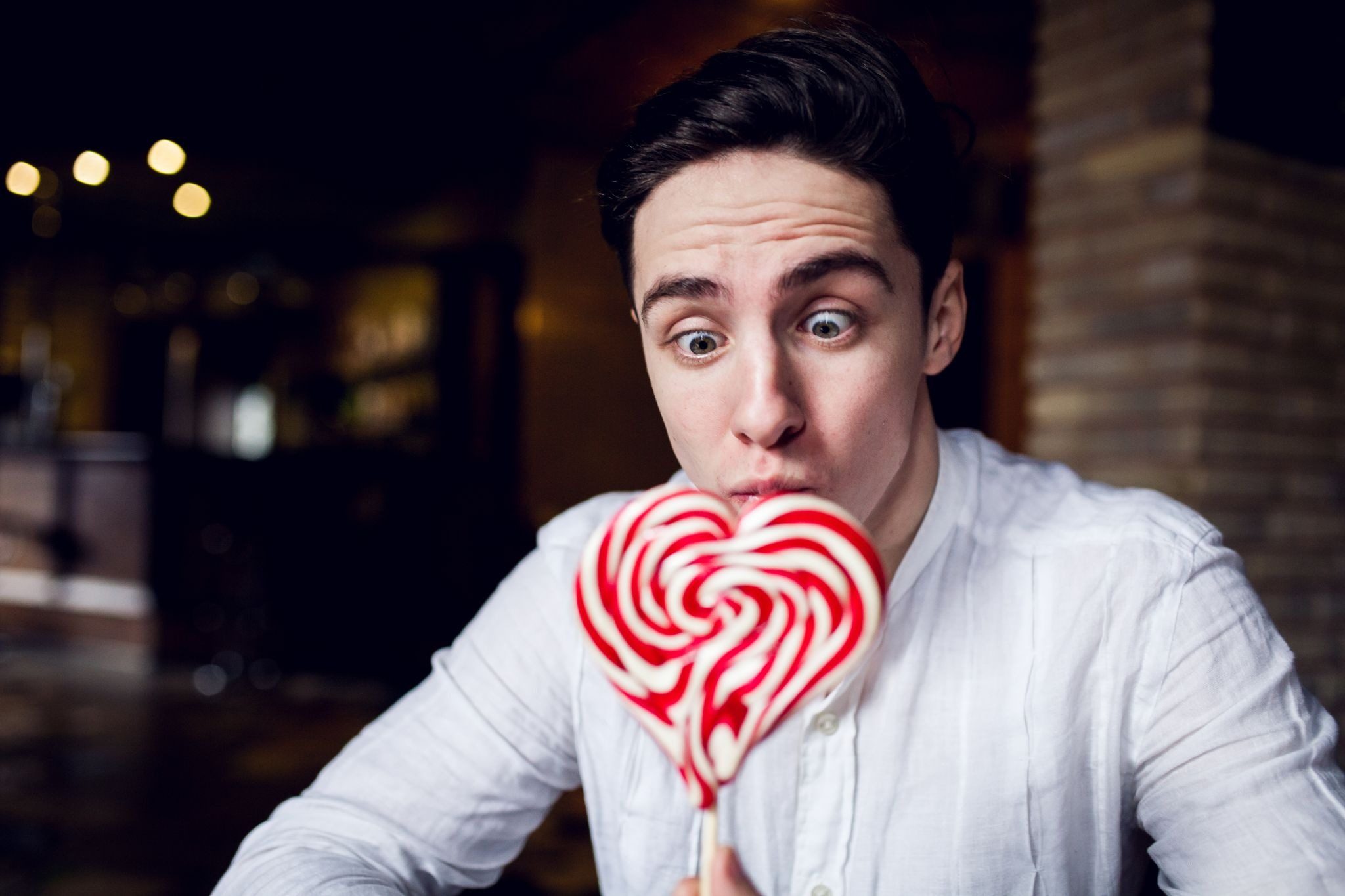 странный парень на свидании