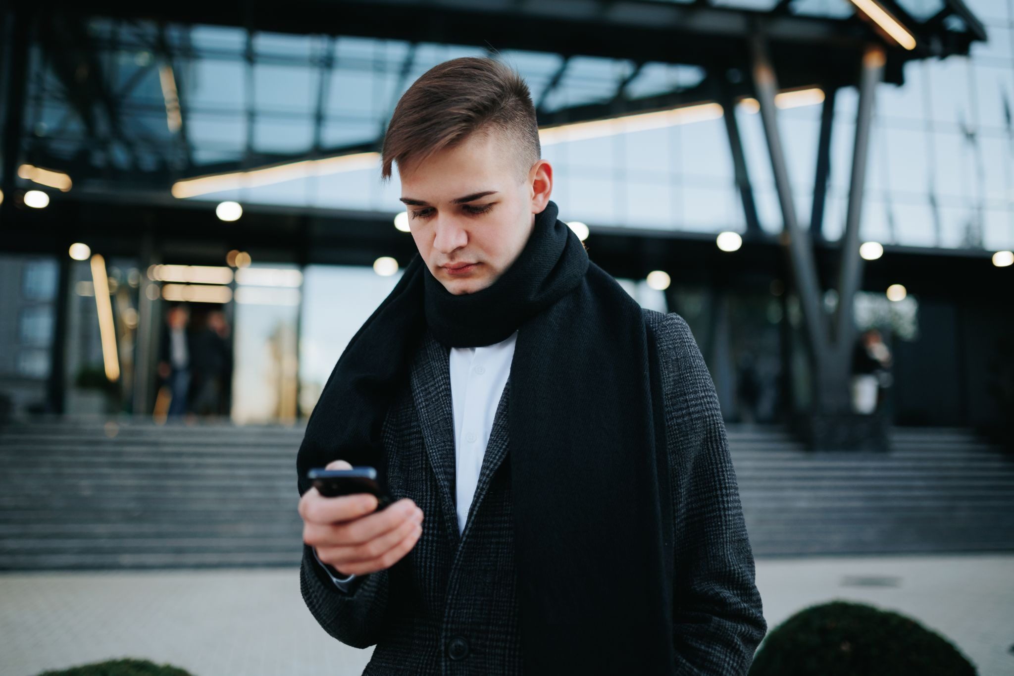 почему мужчина не подходит познакомиться