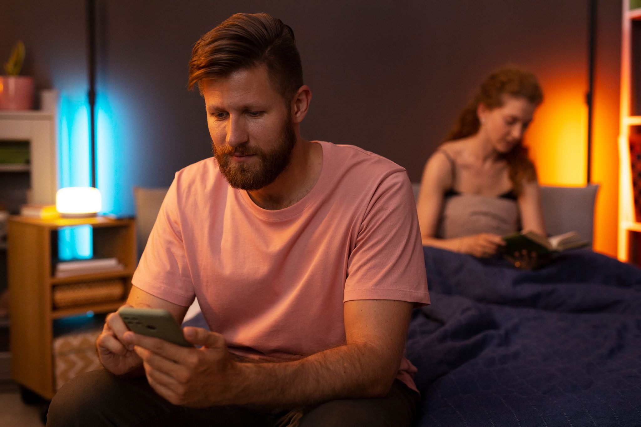 мужчина ищет любовницу в интернете